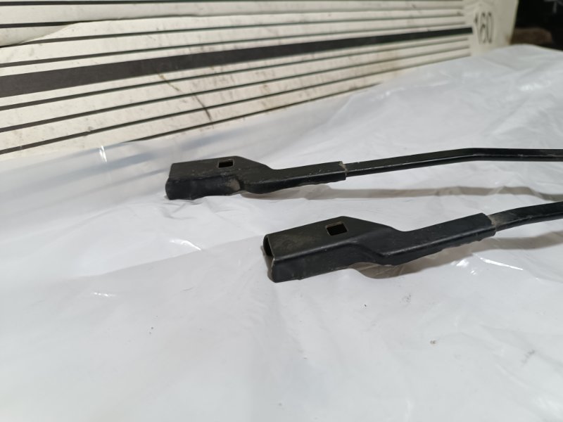 Поводок стеклоочистителя, 2500 рублей, Пешки