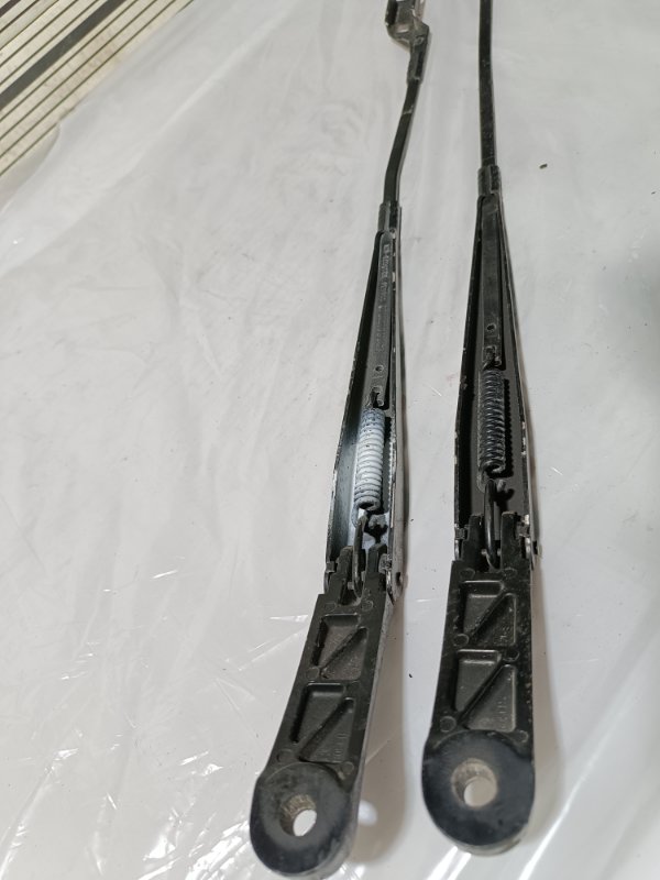 Поводок стеклоочистителя, 2500 рублей, Пешки