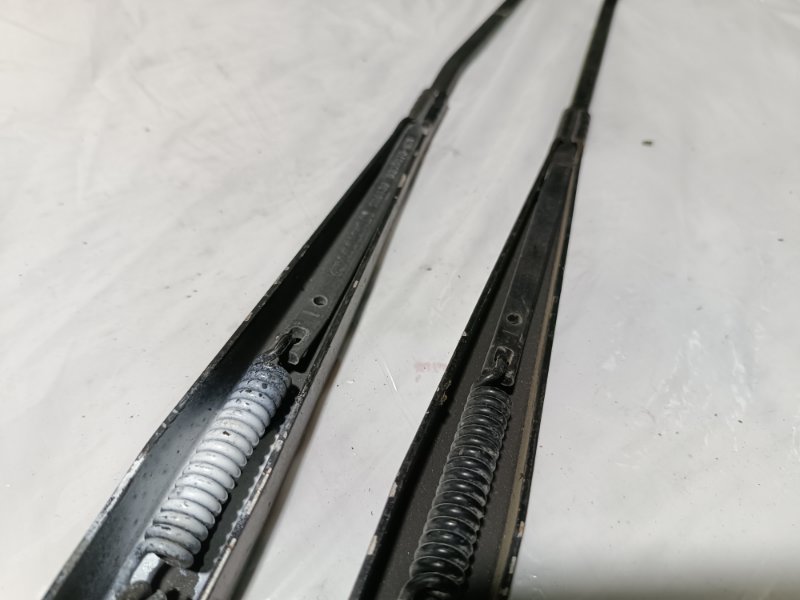 Поводок стеклоочистителя, 2500 рублей, Пешки