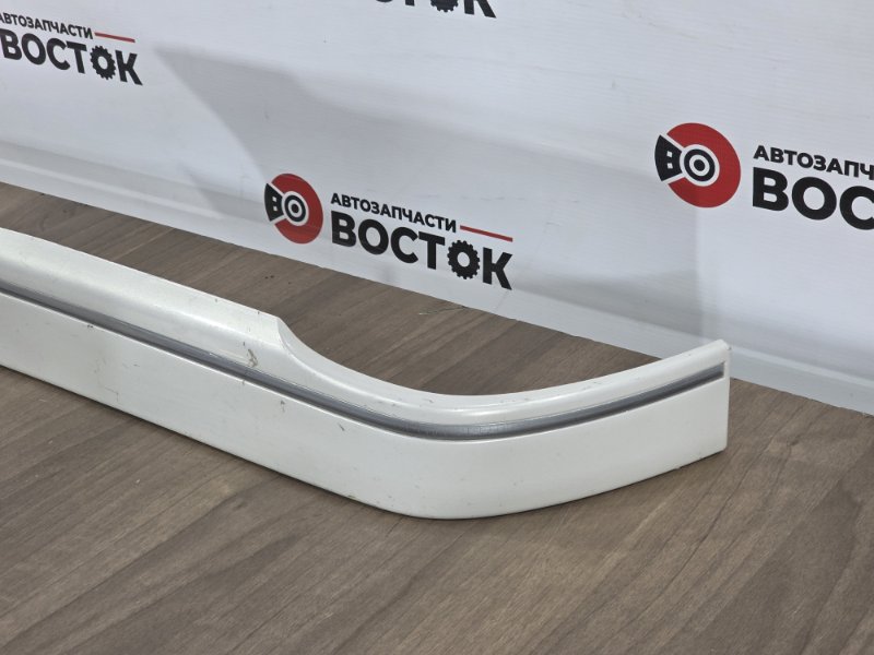 Молдинг на крыло, 1500 рублей, Пешки