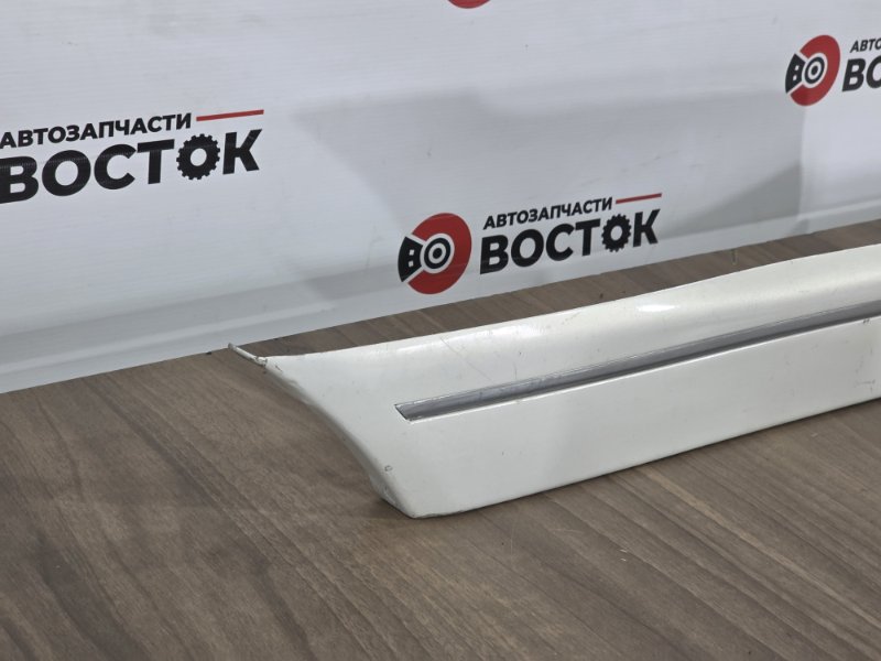 Молдинг на крыло, 1500 рублей, Пешки