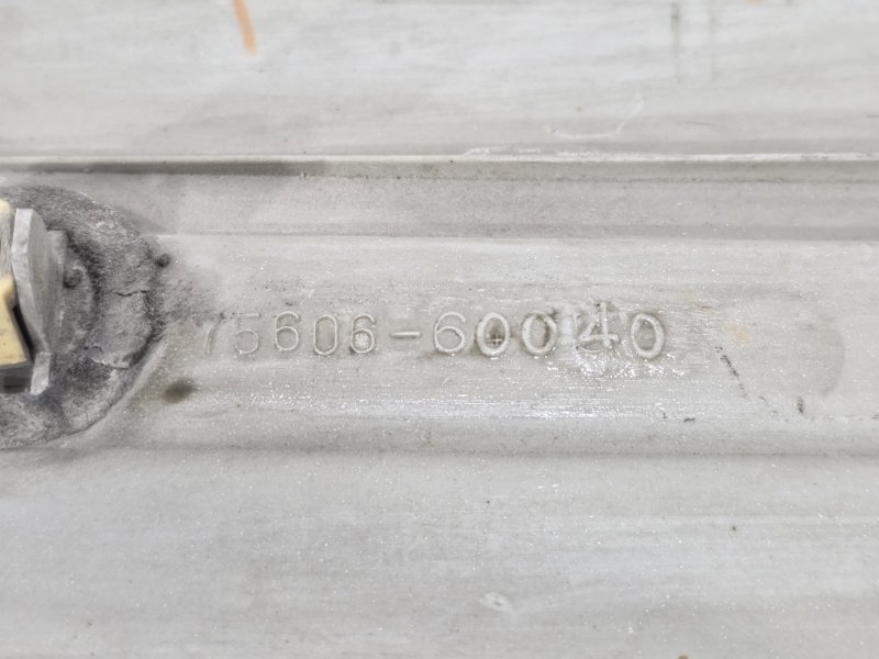 Молдинг на крыло, 1500 рублей, Пешки