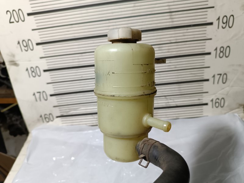 Бачок гидроусилителя руля, 800 рублей, Пешки