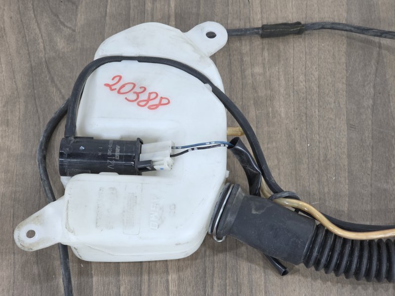 Бачок омывателя заднего стекла, 1500 рублей, Пешки