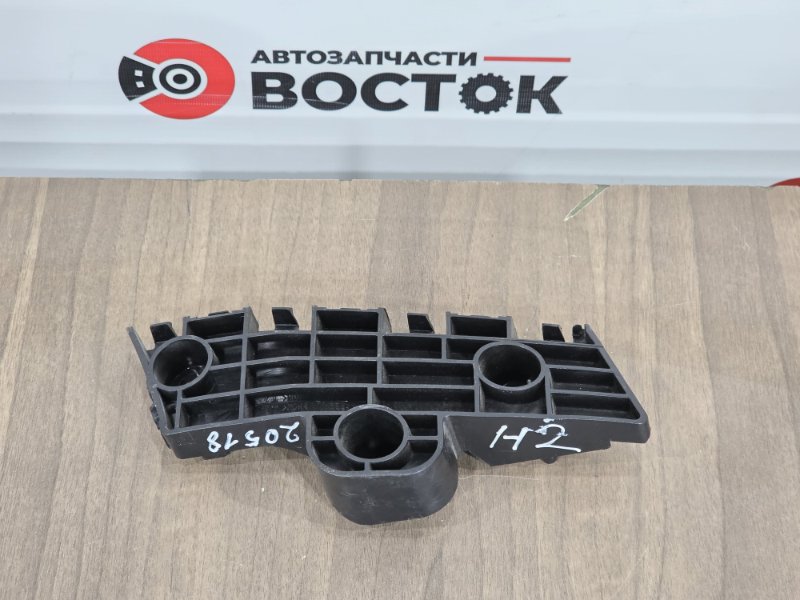 Крепление бампера, 500 рублей, Пешки