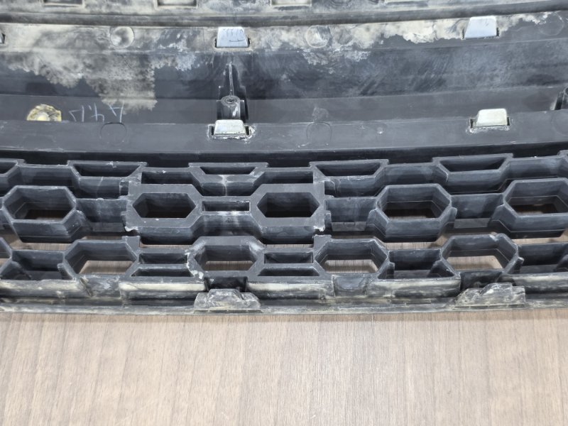 Решетка радиатора, 1000 рублей, Пешки