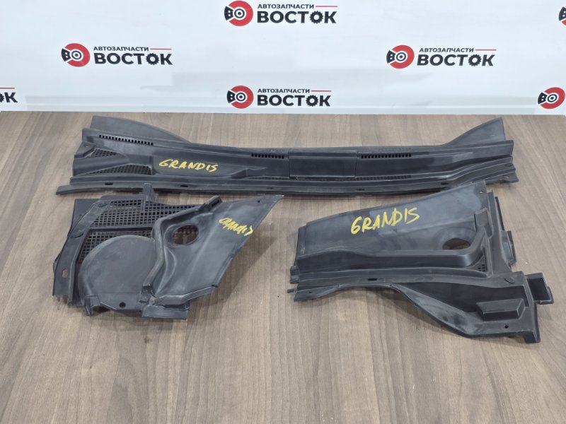 Решетка под лобовое стекло, 3000 рублей, Пешки