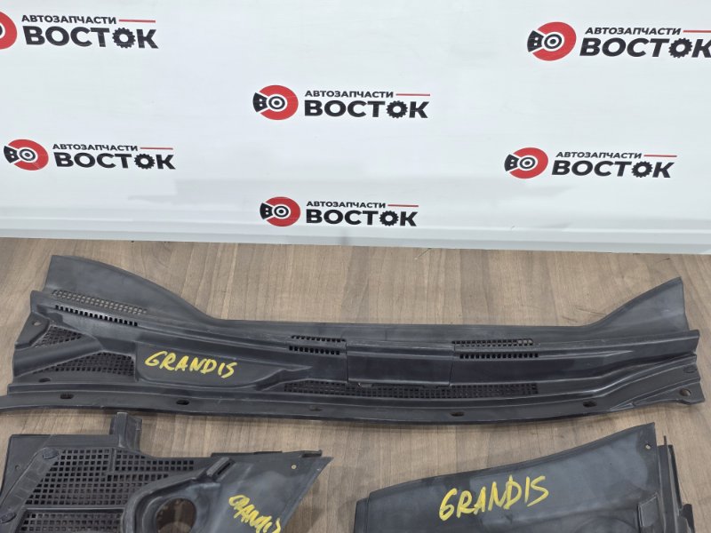 Решетка под лобовое стекло, 3000 рублей, Пешки