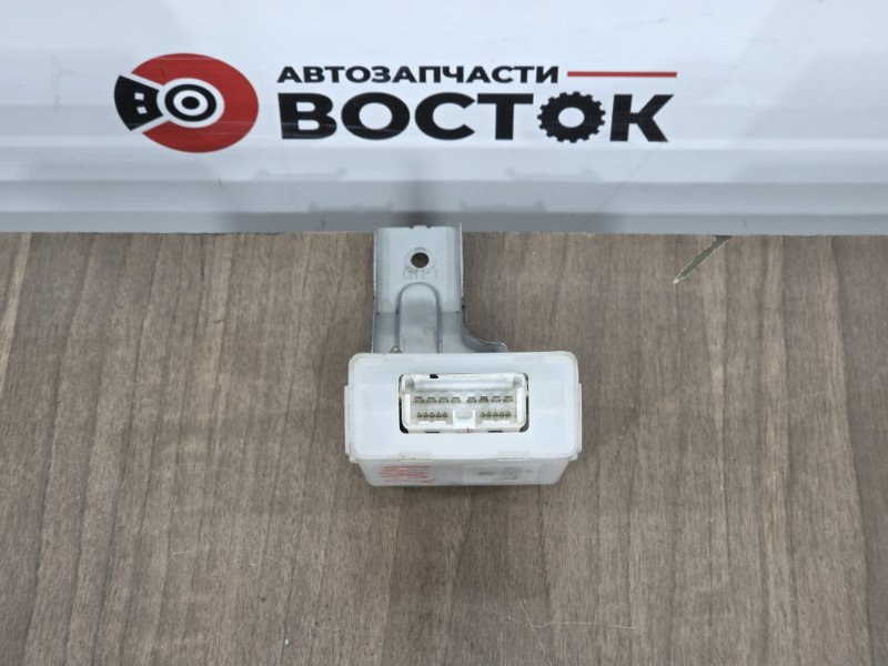 Блок управления центральным замком, 1500 рублей, Пешки