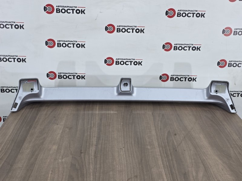 Спойлер, 10000 рублей, Пешки