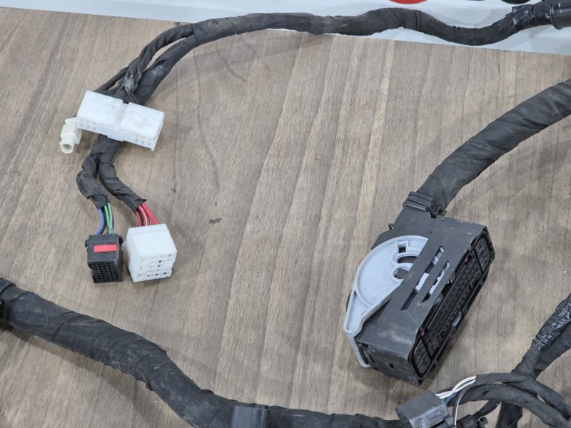 Блок предохранителей под капот, 15000 рублей, Пешки