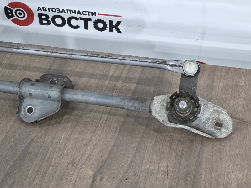 Трапеция дворников, 2000 рублей, Пешки