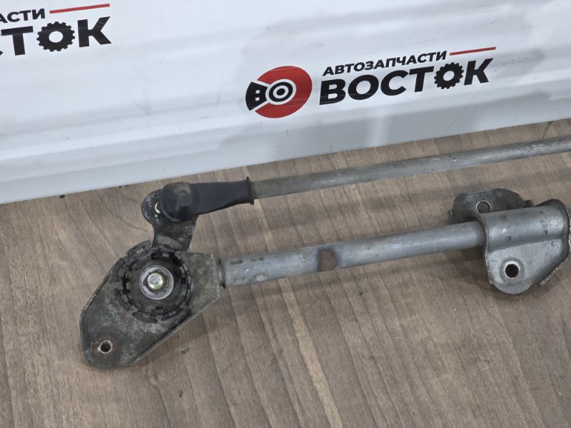 Трапеция дворников, 2000 рублей, Пешки