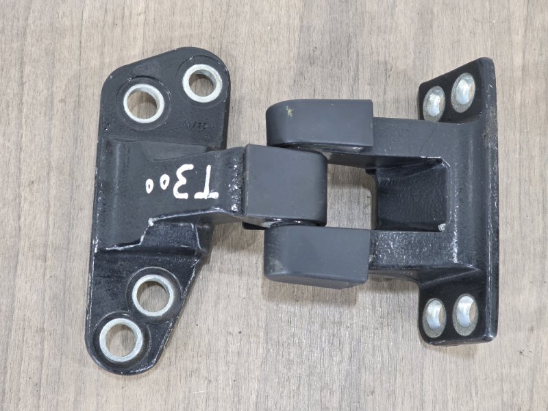 Петля двери багажника, 5000 рублей, Пешки