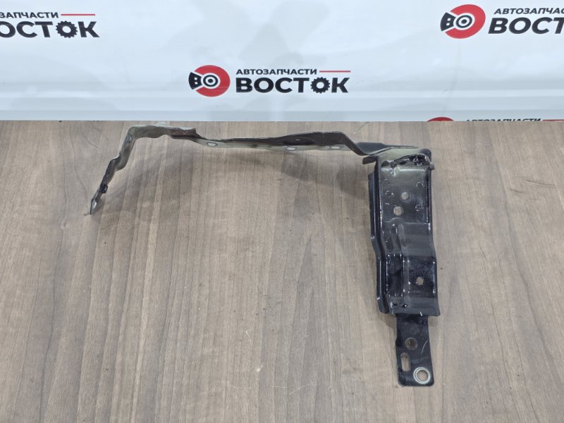 Кронштейн крыла, 5000 рублей, Пешки