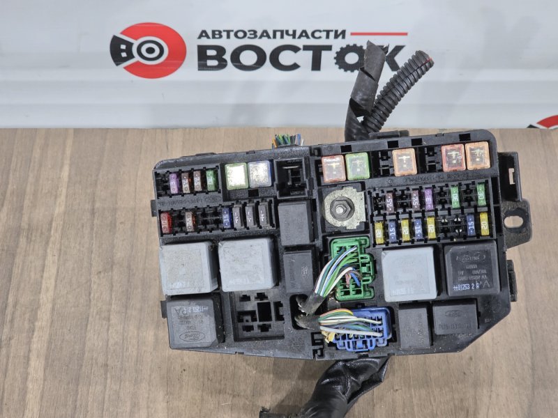 Блок предохранителей под капот, 1500 рублей, Пешки