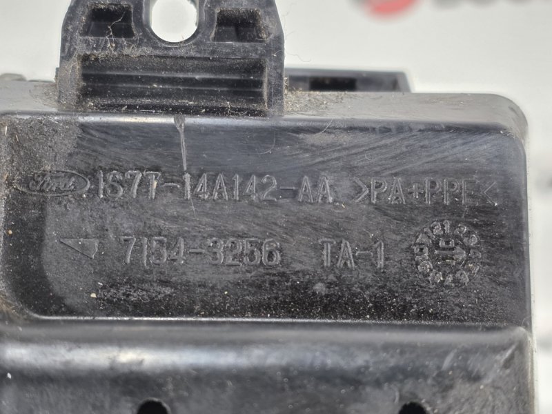 Блок предохранителей под капот, 1500 рублей, Пешки