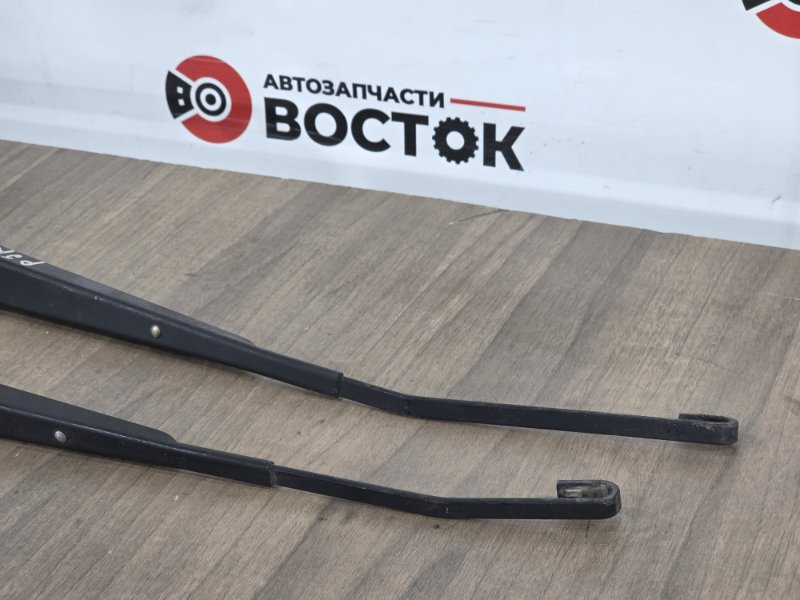 Поводок стеклоочистителя, 4500 рублей, Пешки