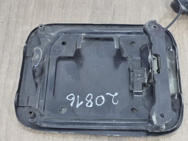 Лючок топливного бака, 1500 рублей, Пешки