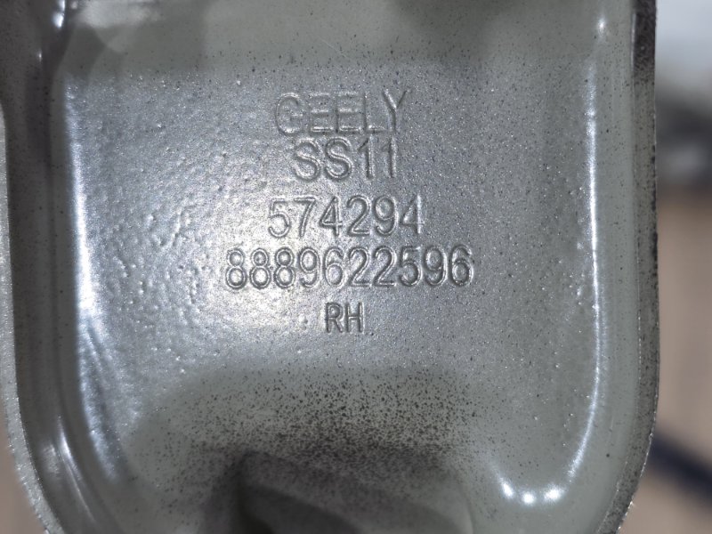 Петля крышки багажника, 5500 рублей, Пешки