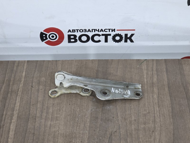 Петля капота, 1000 рублей, Пешки