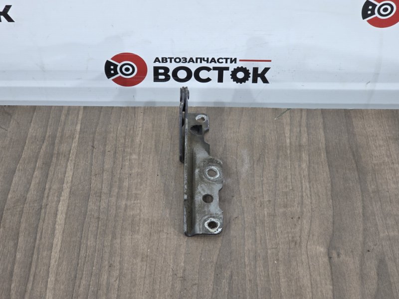 Петля капота, 1000 рублей, Пешки