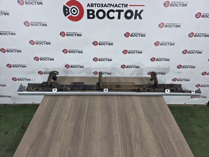 Подножка, 10000 рублей, Пешки