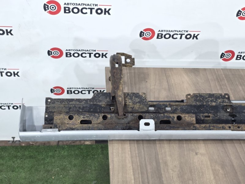 Подножка, 10000 рублей, Пешки