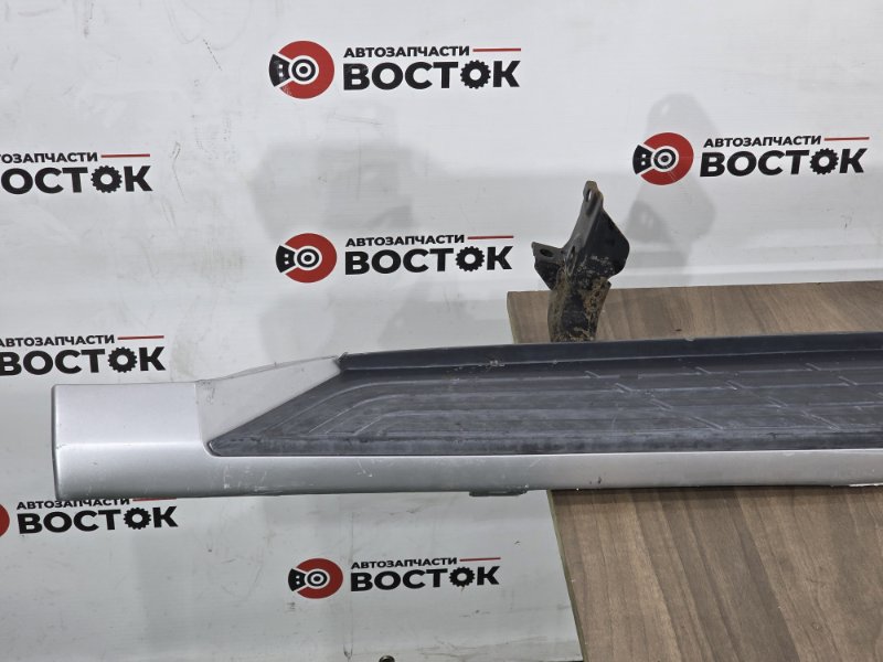 Подножка, 10000 рублей, Пешки