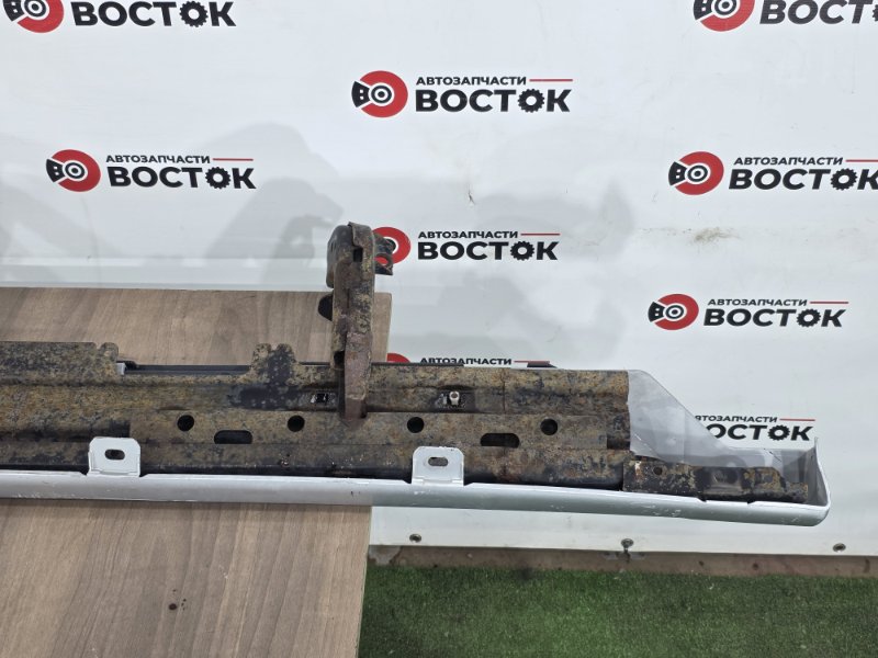 Подножка, 10000 рублей, Пешки