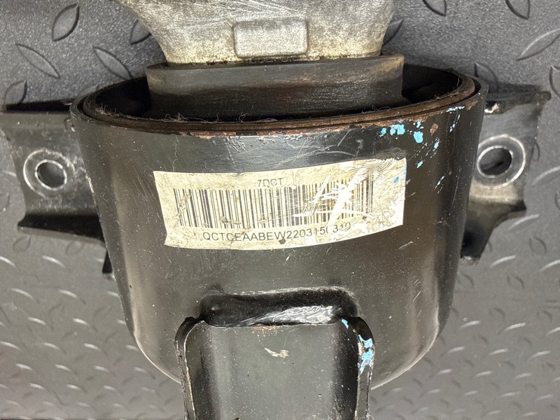 Подушка двигателя, 3000 рублей, Пешки