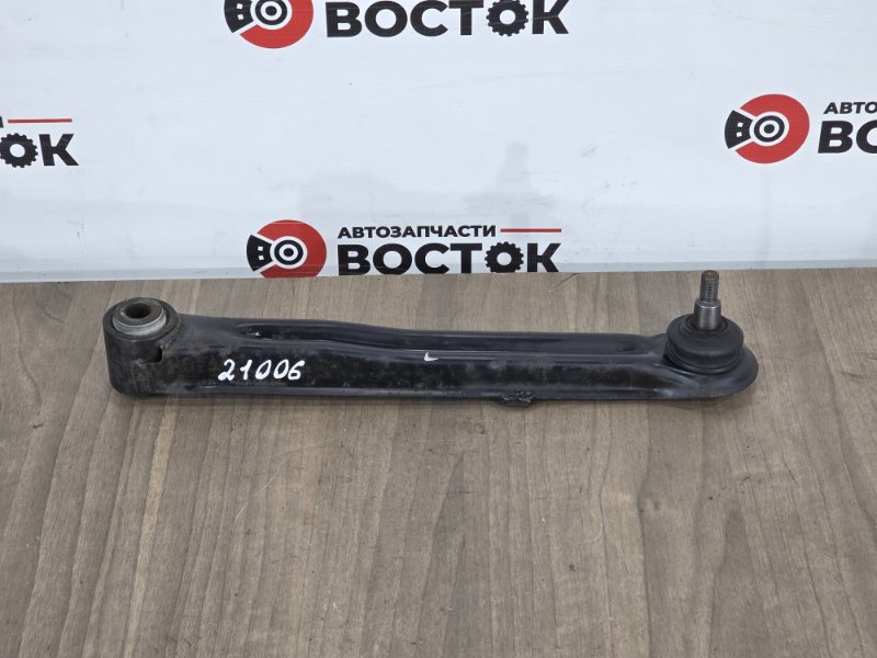 Рычаг нижний, 2000 рублей, Пешки