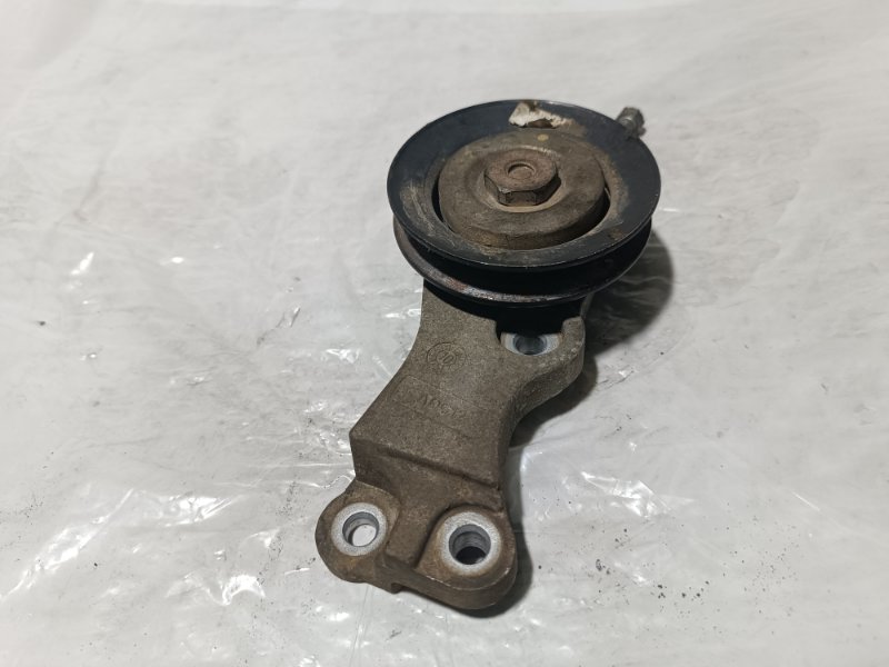 Натяжитель ремня кондиционера, 1500 рублей, Пешки