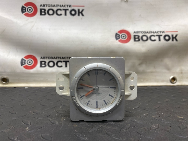 Часы, 1500 рублей, Пешки