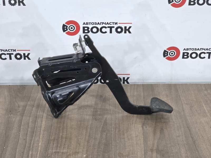 Педаль тормоза, 2500 рублей, Пешки