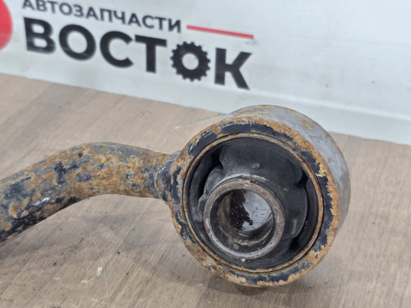 Рычаг нижний, 2500 рублей, Пешки