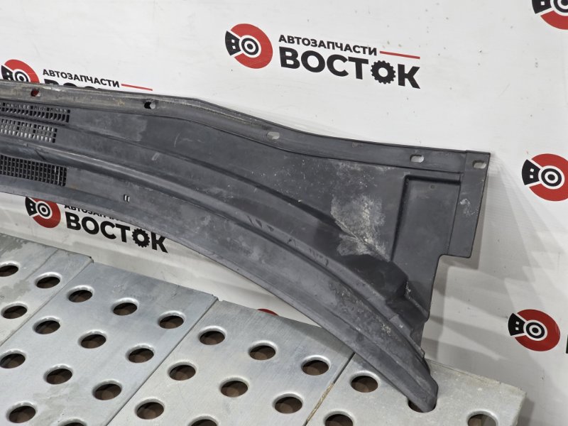 Решетка под лобовое стекло, 2000 рублей, Пешки
