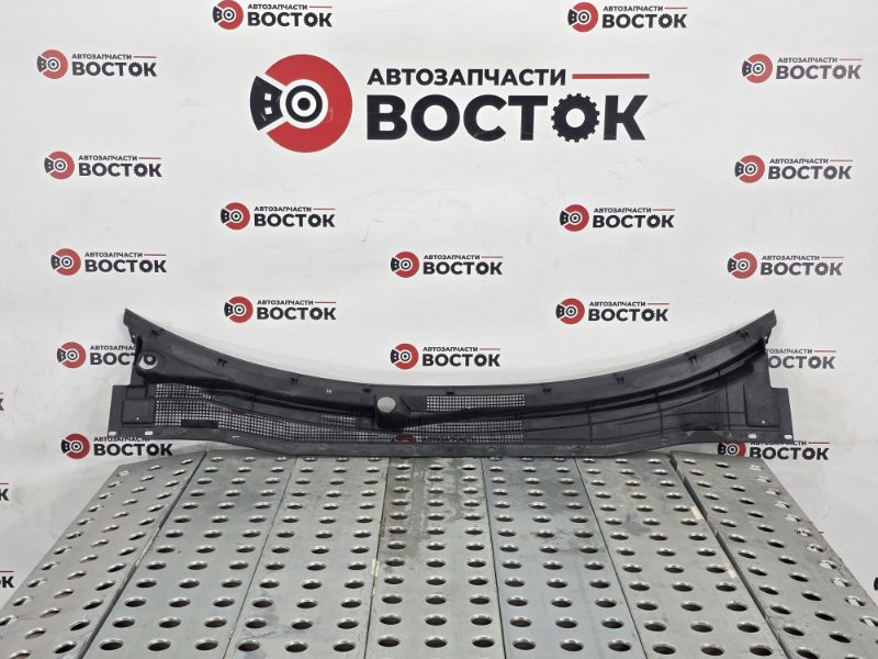 Решетка под лобовое стекло, 2000 рублей, Пешки