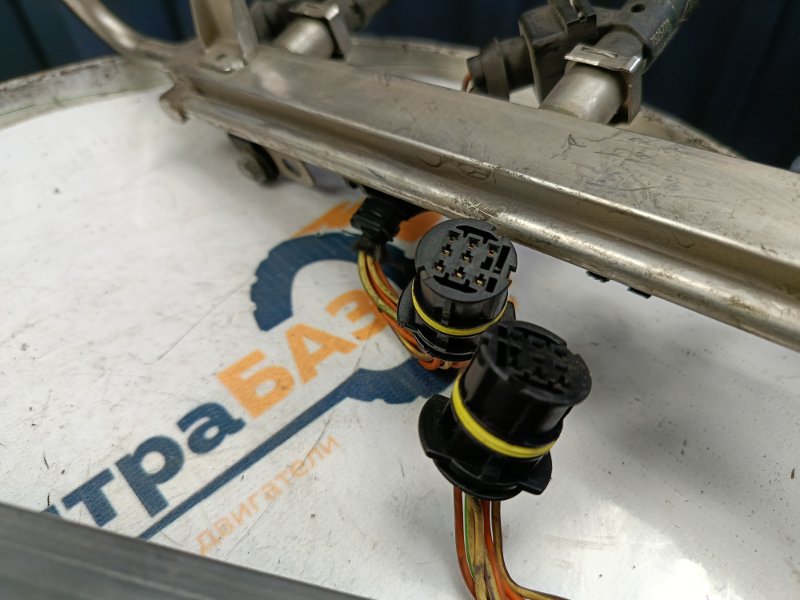 топливная рейка с форсунками, 9000 рублей, Красноярск