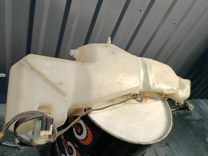 Бачок омывателя фар, 2100 рублей, Красноярск