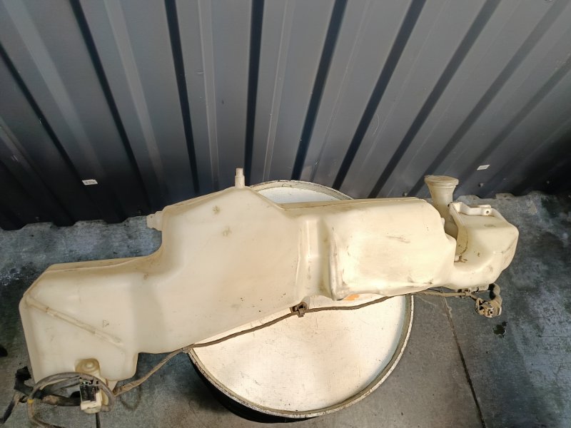 Бачок омывателя фар, 2100 рублей, Красноярск