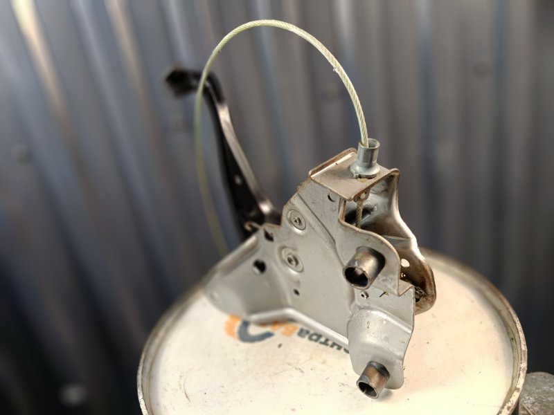 Педаль стояночного тормоза, 3200 рублей, Красноярск