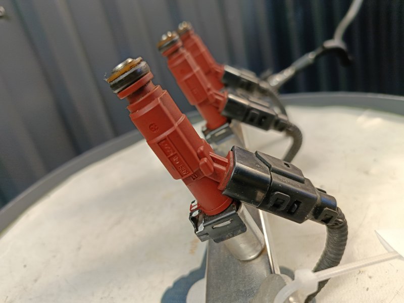 топливная рейка с форсунками, 3700 рублей, Красноярск