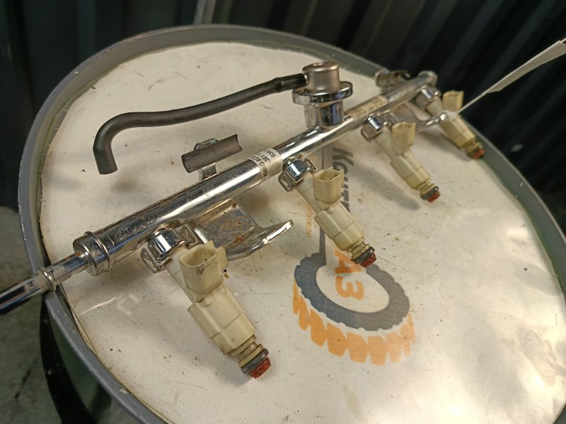 топливная рейка с форсунками, 1500 рублей, Красноярск