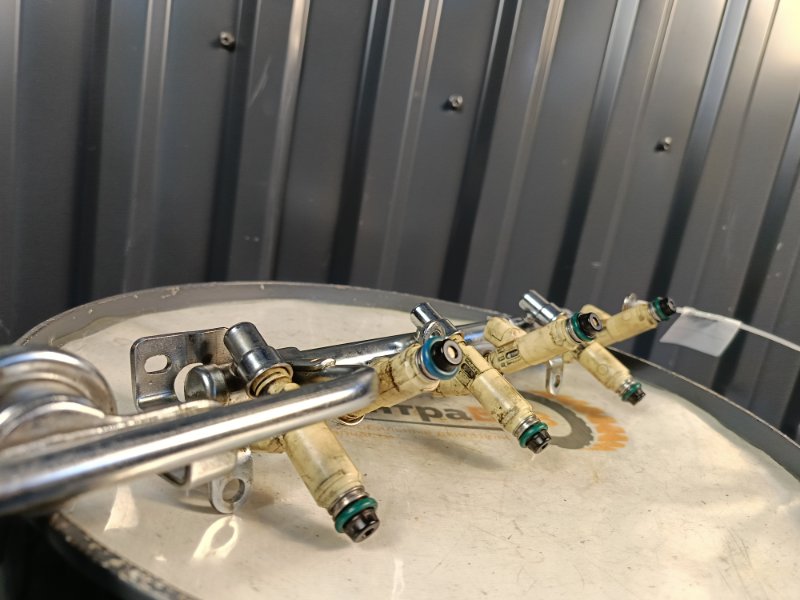 топливная рейка с форсунками, 3500 рублей, Красноярск