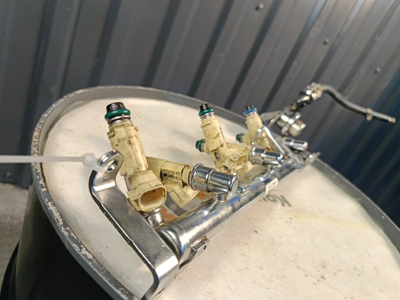 топливная рейка с форсунками, 3500 рублей, Красноярск