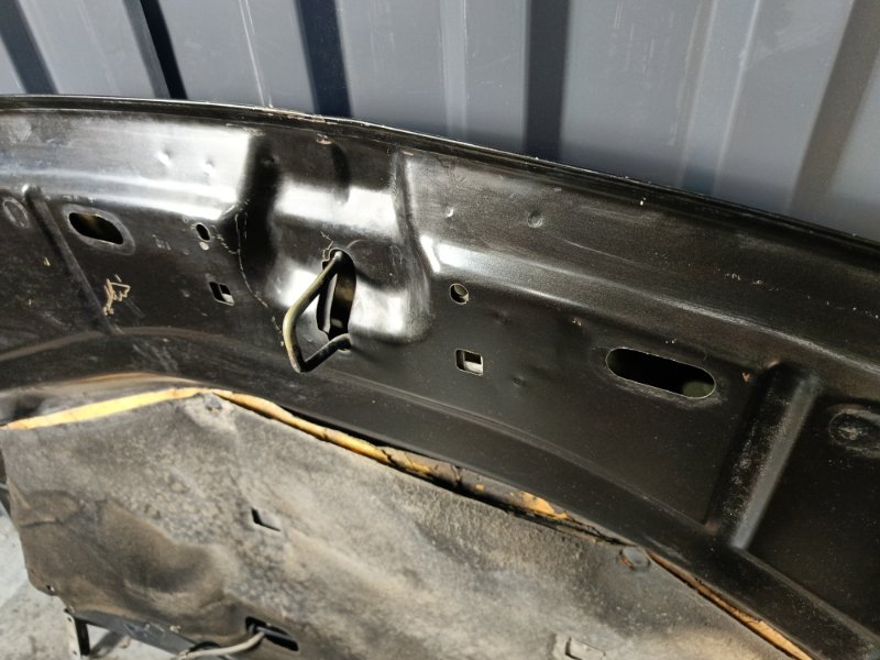 Капот, 15000 рублей, Красноярск