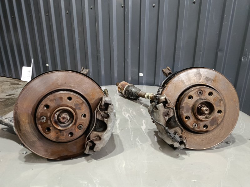 Кулак поворотный, 10000 рублей, Красноярск