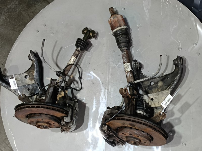 Кулак поворотный, 10000 рублей, Красноярск