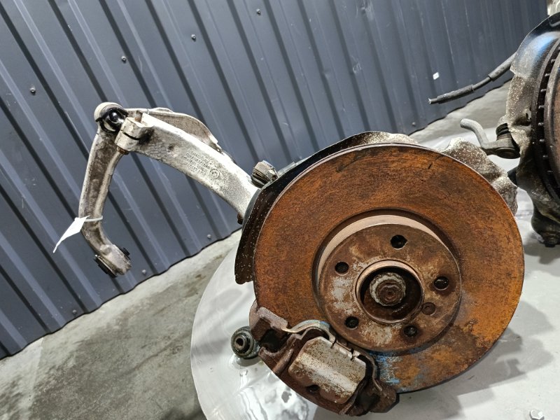 Кулак поворотный, 15800 рублей, Красноярск